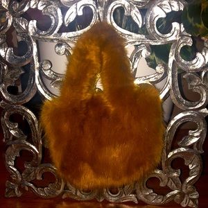 MINI TOTE IN FAUX-SHEARLING GOLD (New)